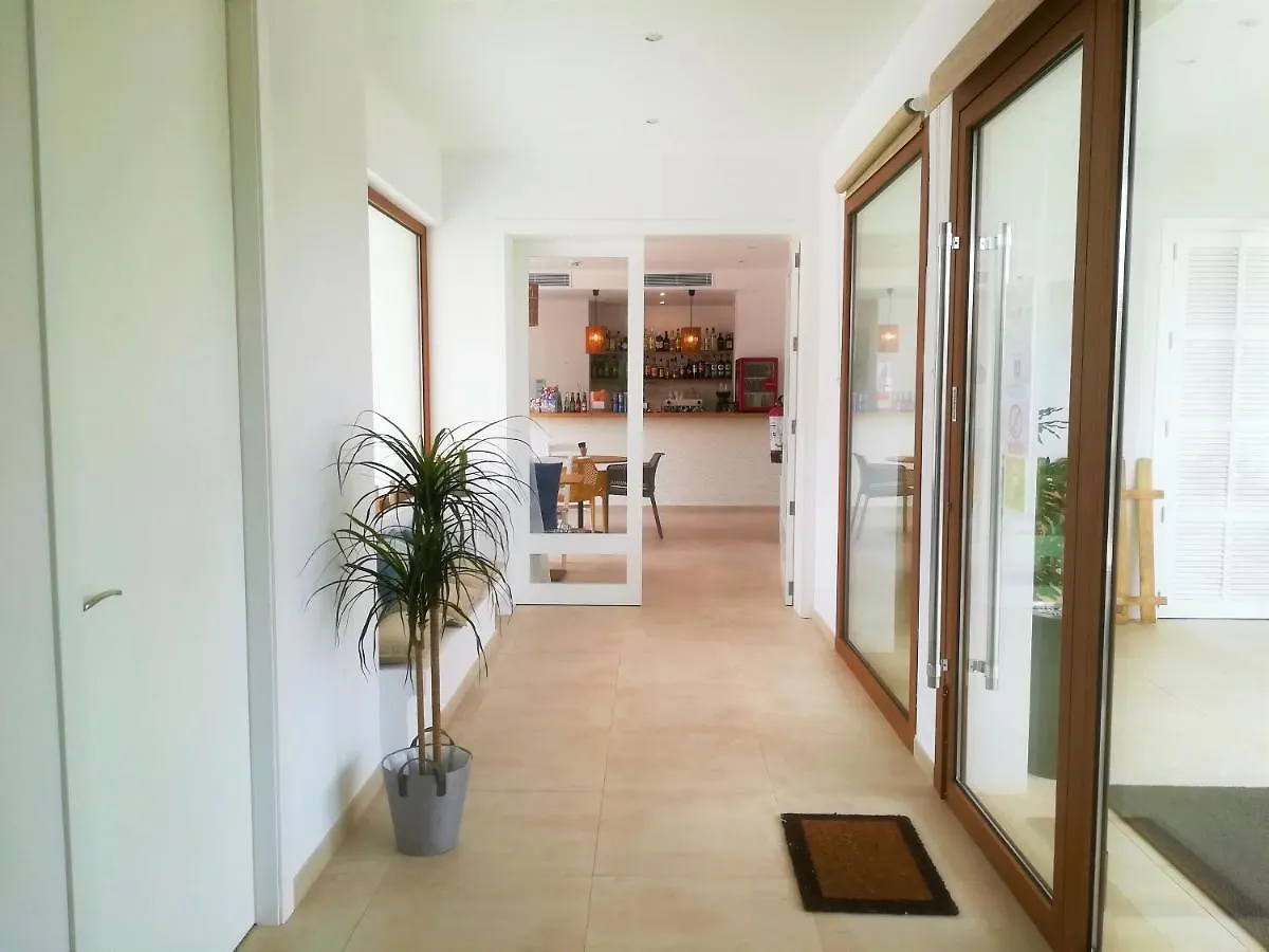 Apartahotel Apartamentos Villa Primera Cala Figuera