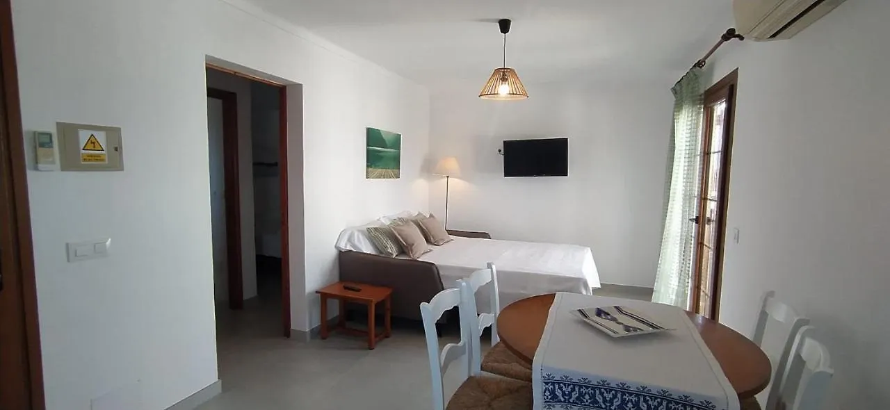 Apartamentos Villa Primera Cala Figuera  España